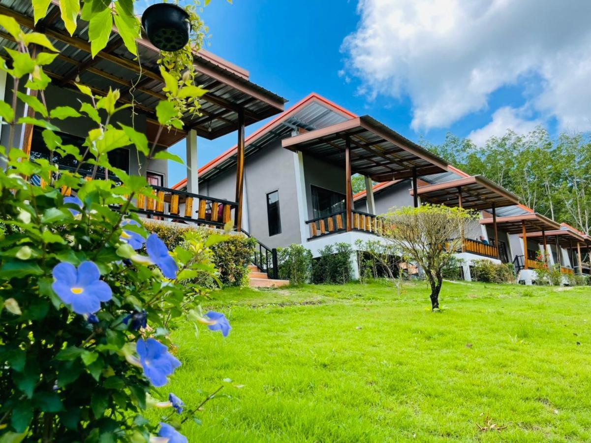 Phurin Thara Resort Koh Lanta Exterior photo