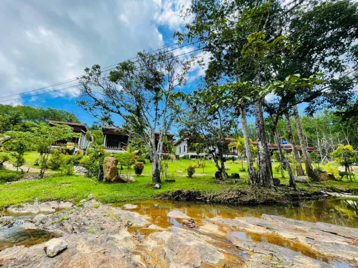 Phurin Thara Resort Koh Lanta Exterior photo