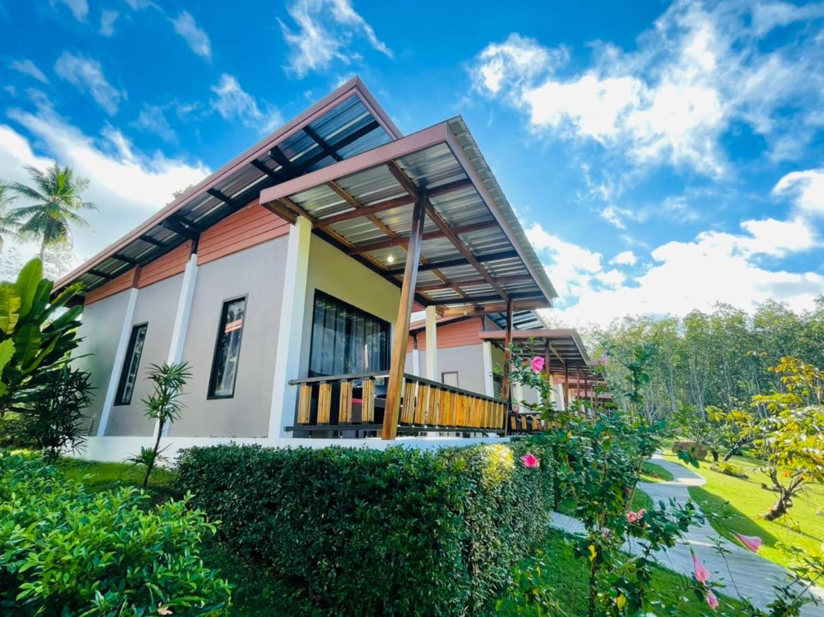 Phurin Thara Resort Koh Lanta Exterior photo